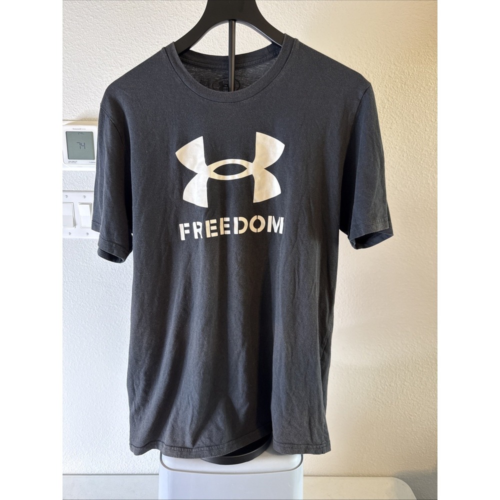 Under Armour T Shirt Men's Freedom Military Patriotic USA Flag Black Size L